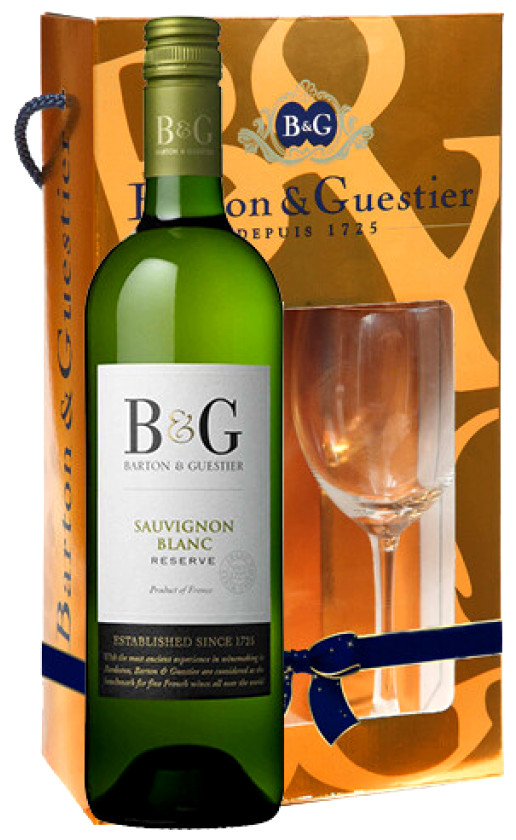 Вино Barton Guestier Reserve Sauvignon Blanc Cotes de Gascogne gift box with glass