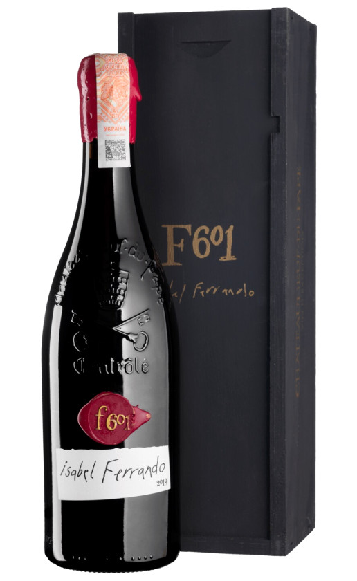 Вино Domaine Isabel Ferrando F601 Chateauneuf-du-Pape 2019 wooden box